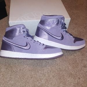 Resell Jordan Shoes | Nike Air Jordan 1 Retro High